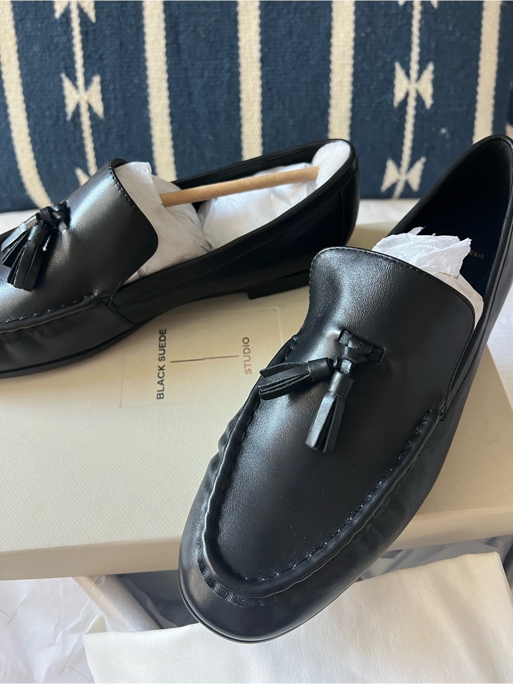 FINN LOAFER - Black Suede Studio (Size 39) - Picture 2 of 5